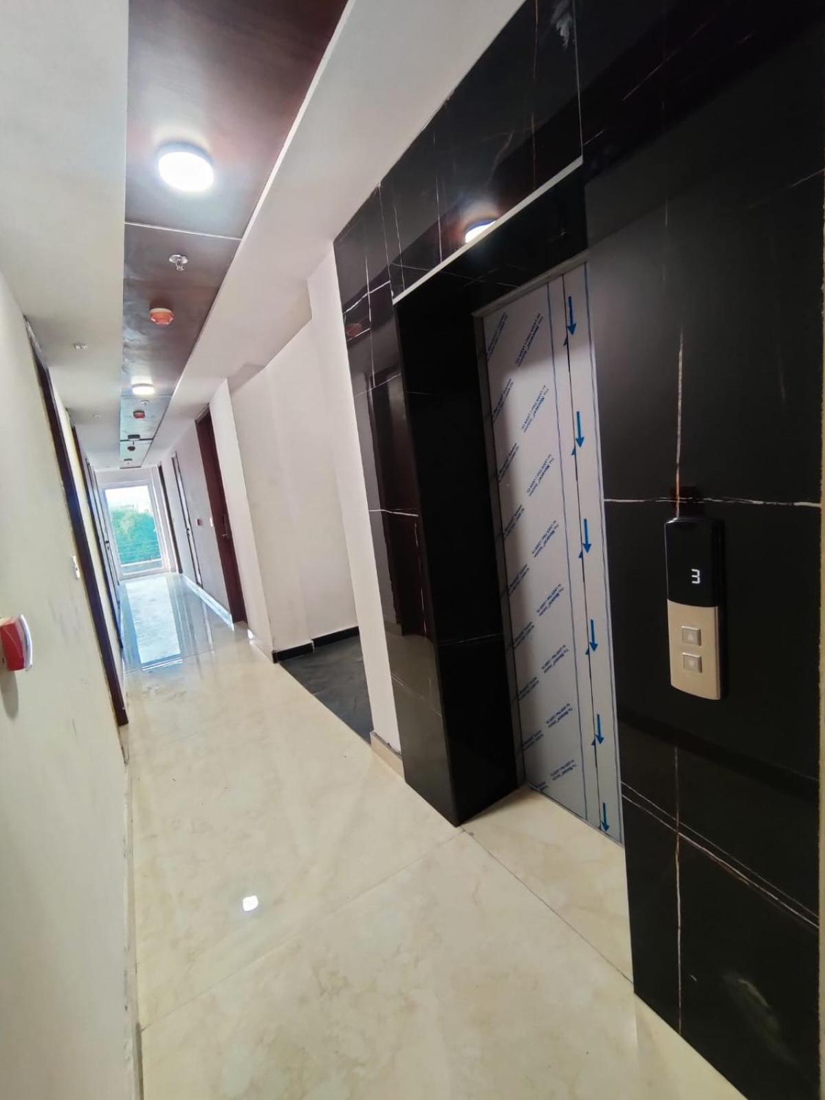 Pk Boutique Hotel Noida Exteriör bild